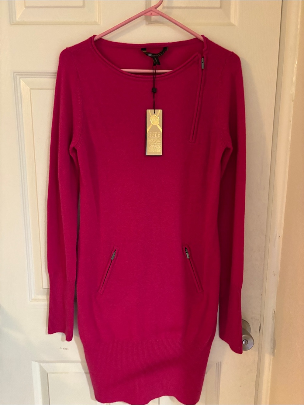 BCBG cashmere  size M Women’s Fuchsia Zip-Accent Sweater Dress
